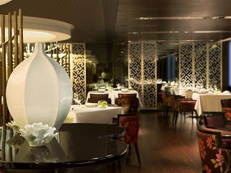 Hong Kong Skycity Marriott Hotel Restaurant photo